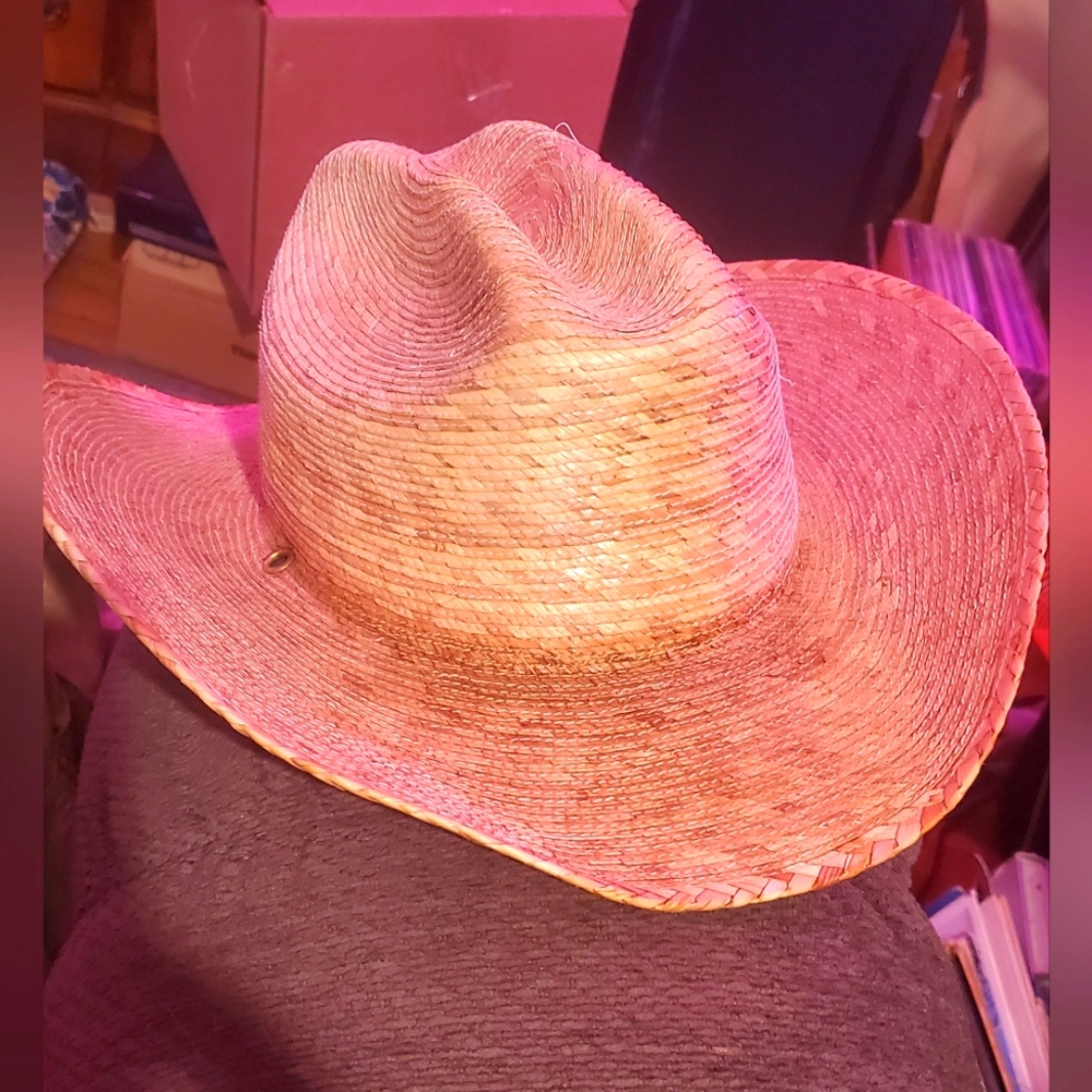 Tula Rodeo Palm hat.